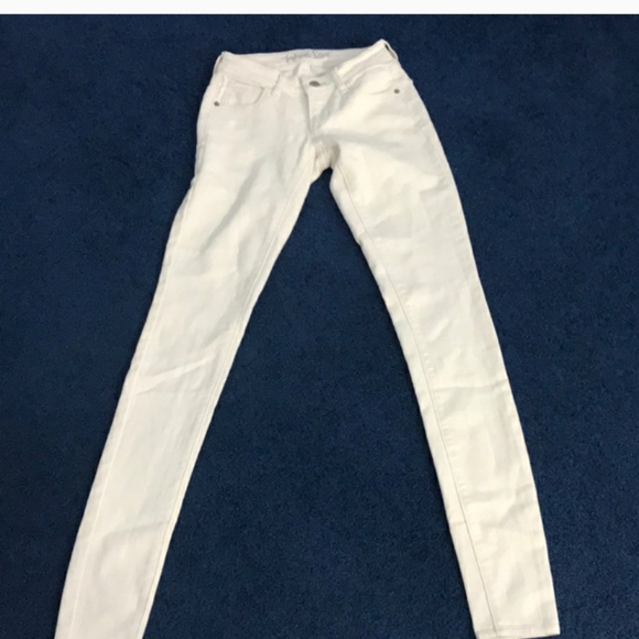 Elegant white pants - Picture 2 of 5